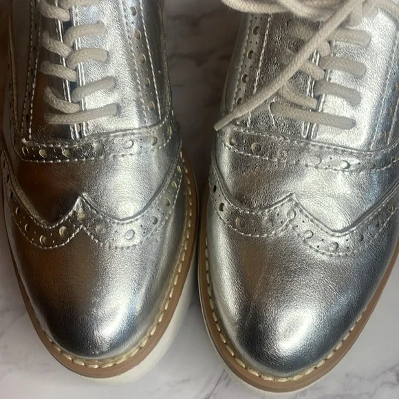 Madden Girl Cutsey platform  silver oxford wing tip Creepers - Picture 3 of 9